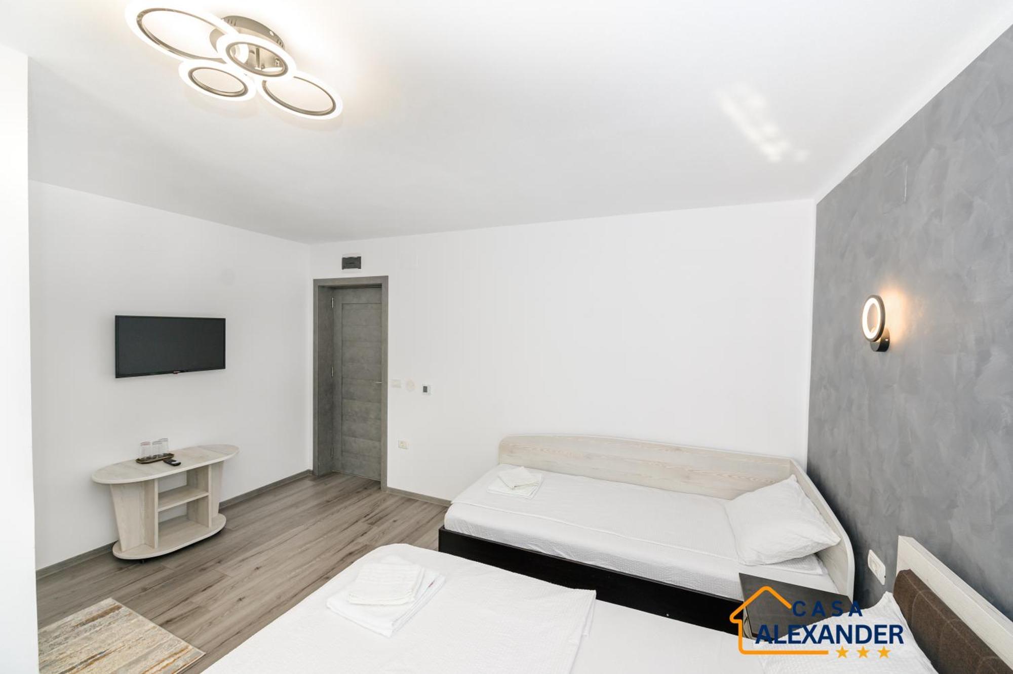 فندق Casa Alexander Călimăneşti المظهر الخارجي الصورة